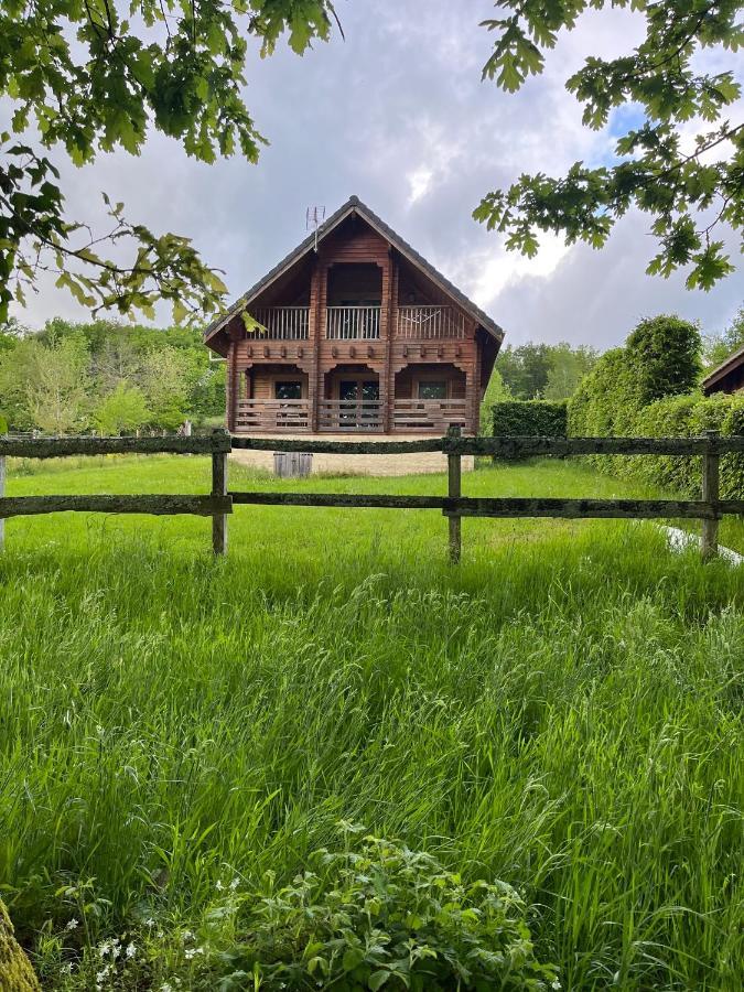 Au Bord Du Lac III Villa Montigny-en-Morvan Exterior foto